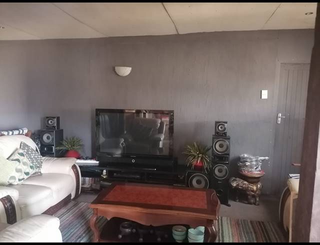 3 BEDROOM HOUSE SOLD IN KAYDALE